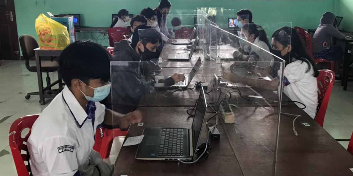 128-siswa-sma-mimika-ikut-kompetisi-sains